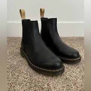 Doc Martens Vegan 2976 Chelsea Boots, Black